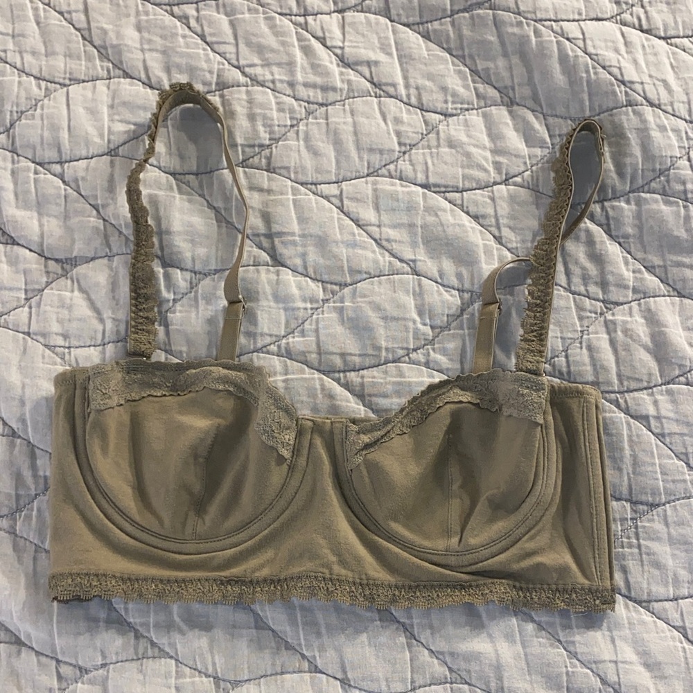 Victoria's Secret Lace Trimmed Bra in Dusty Green
